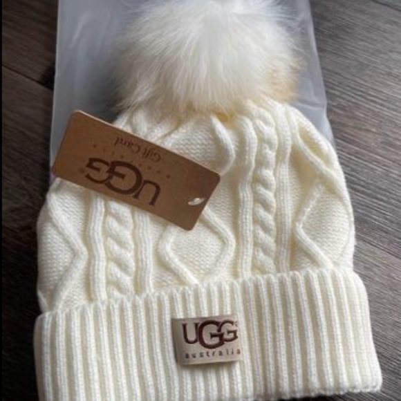 Ugg winter hats bundle of 3 colors - Picture 8 of 9